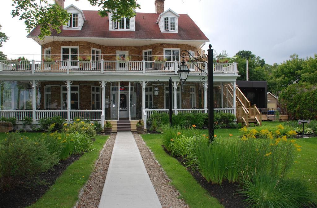 Chez Truchon Bistro-Auberge Hotel La Malbaie Exterior photo